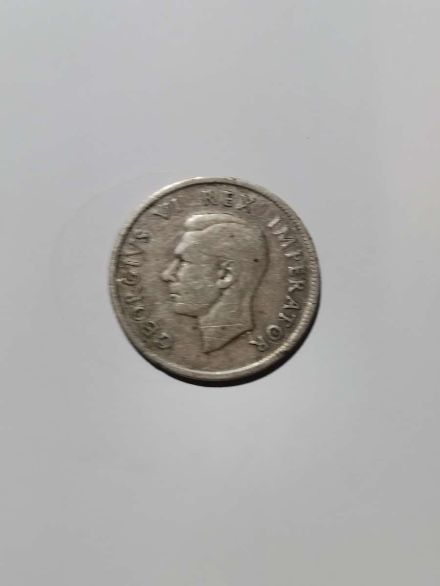 1939 SA SILVER 2 SHILLING. SCARCER COIN.