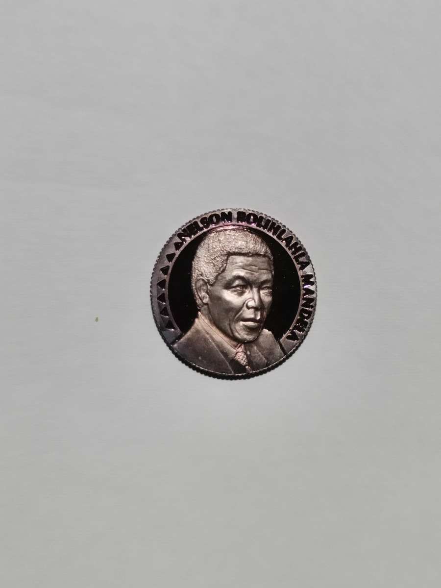 MAMDELA EDUCATION FOR ALL PURE PROOF SILVER MEDALLION. WEIGHT: 1.61 GR