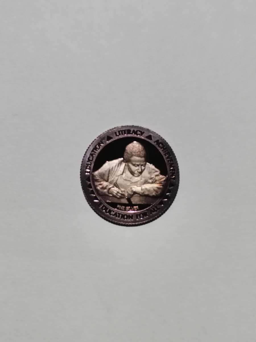 MAMDELA EDUCATION FOR ALL PURE PROOF SILVER MEDALLION. WEIGHT: 1.61 GR