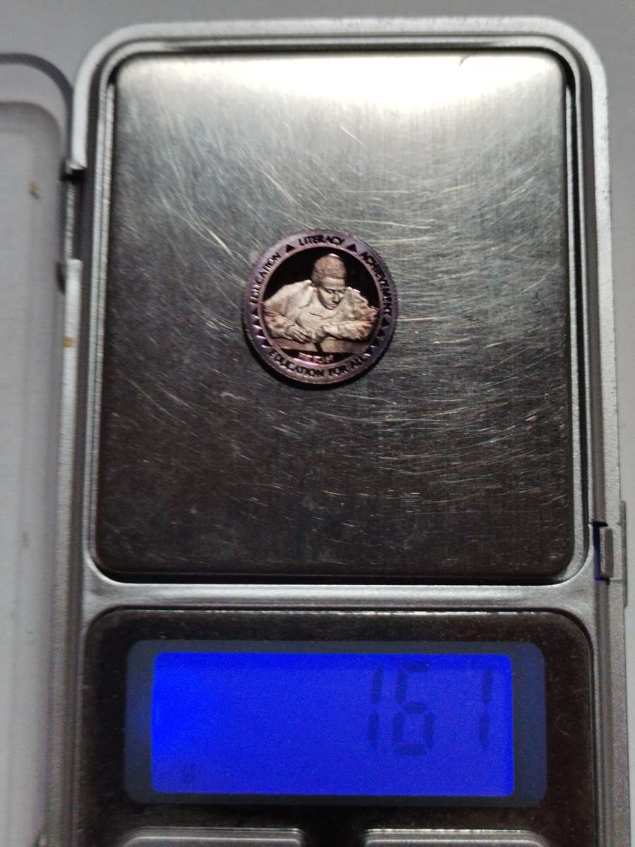 MAMDELA EDUCATION FOR ALL PURE PROOF SILVER MEDALLION. WEIGHT: 1.61 GR