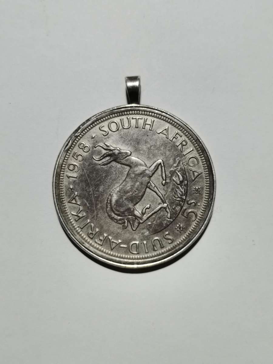SA UNION SILVER 1958 5 SHILLING PENDANT
