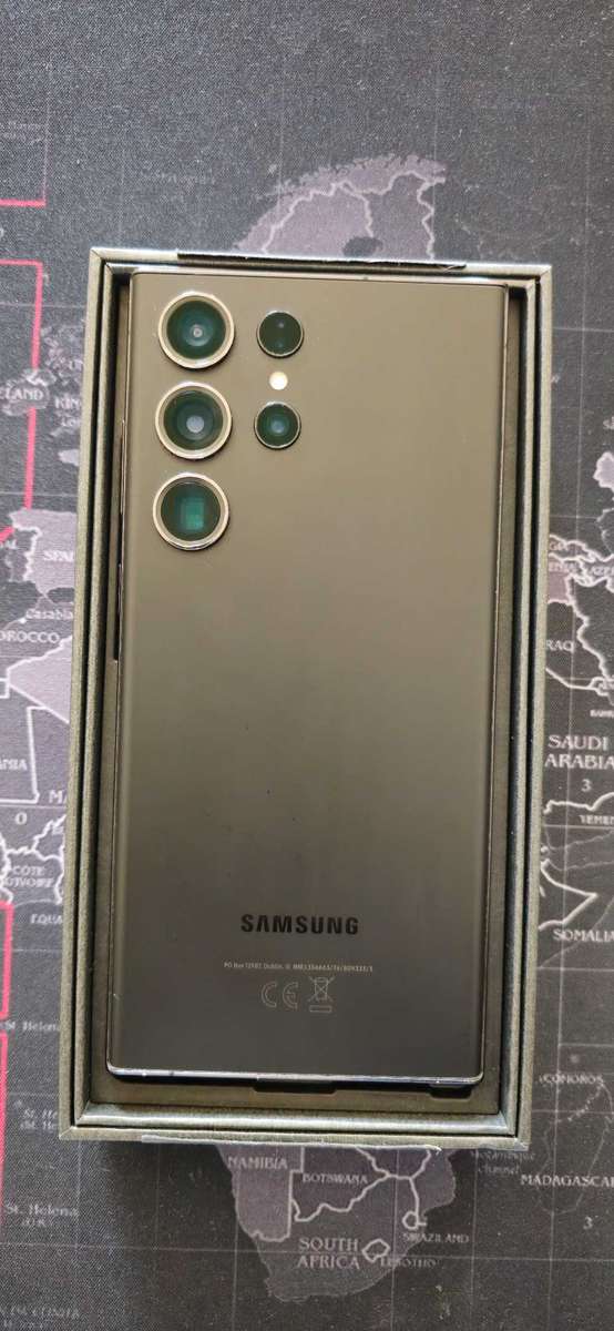 PLEASE READ | Samsung Galaxy S23 Ultra 256GB 12GB RAM Phantom Black | +2 Free Cases