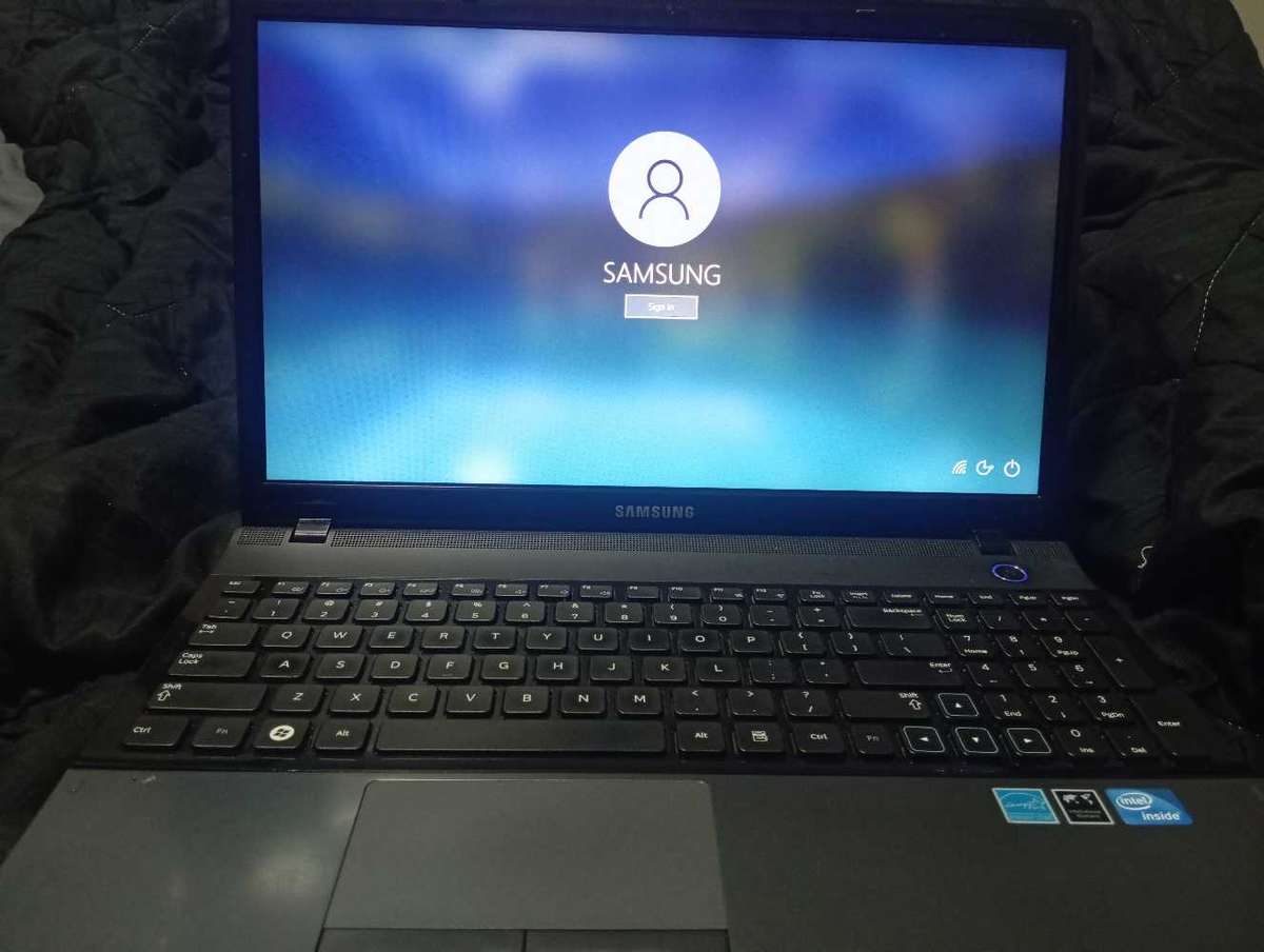 Laptop