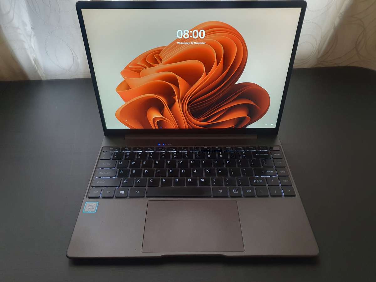 CHUWI i5 LAPTOP 16GB RAM 512GB SSD