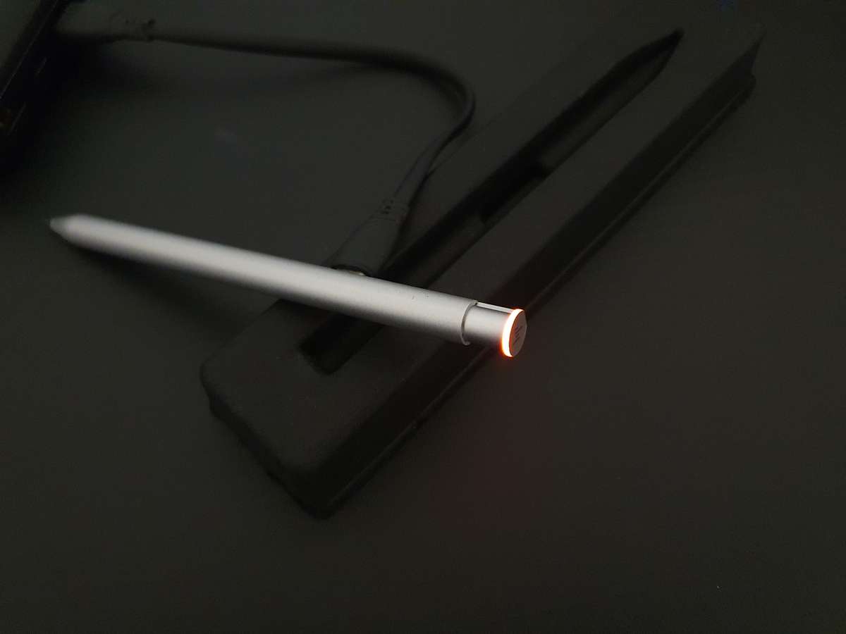 HP Rechargeable MPP 2.0 Tilt Pen (Silver)