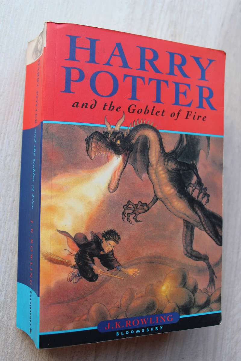 Harry Potter & the Ogoblet of fire - J.K Rowling