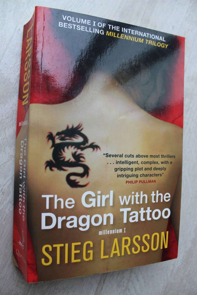 The girl with the dragon tattoo / Larsson