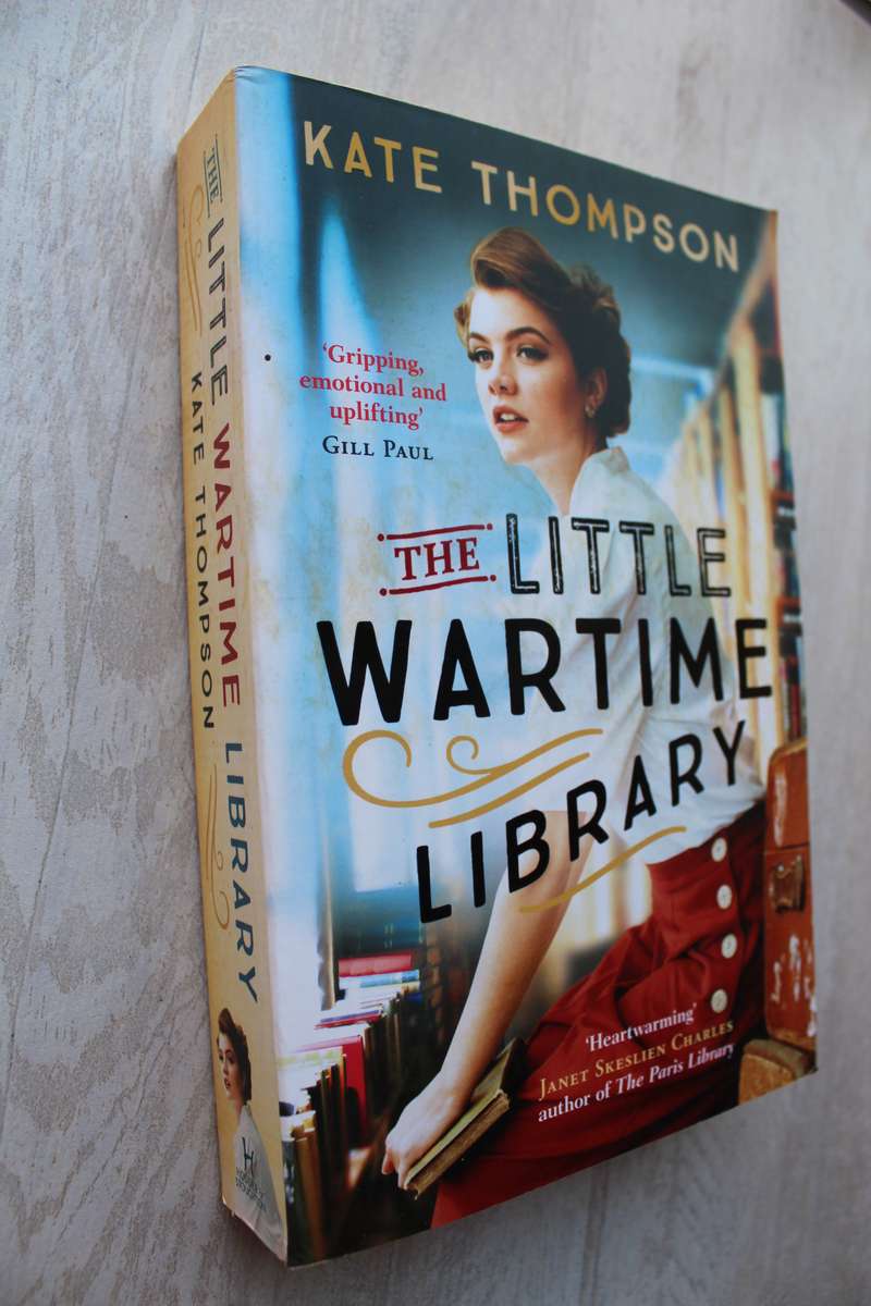The Little Wartime Library      - Kate Thompson