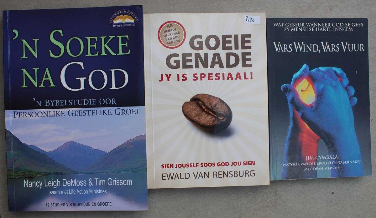 7 x Christelike boeke weggee geprys