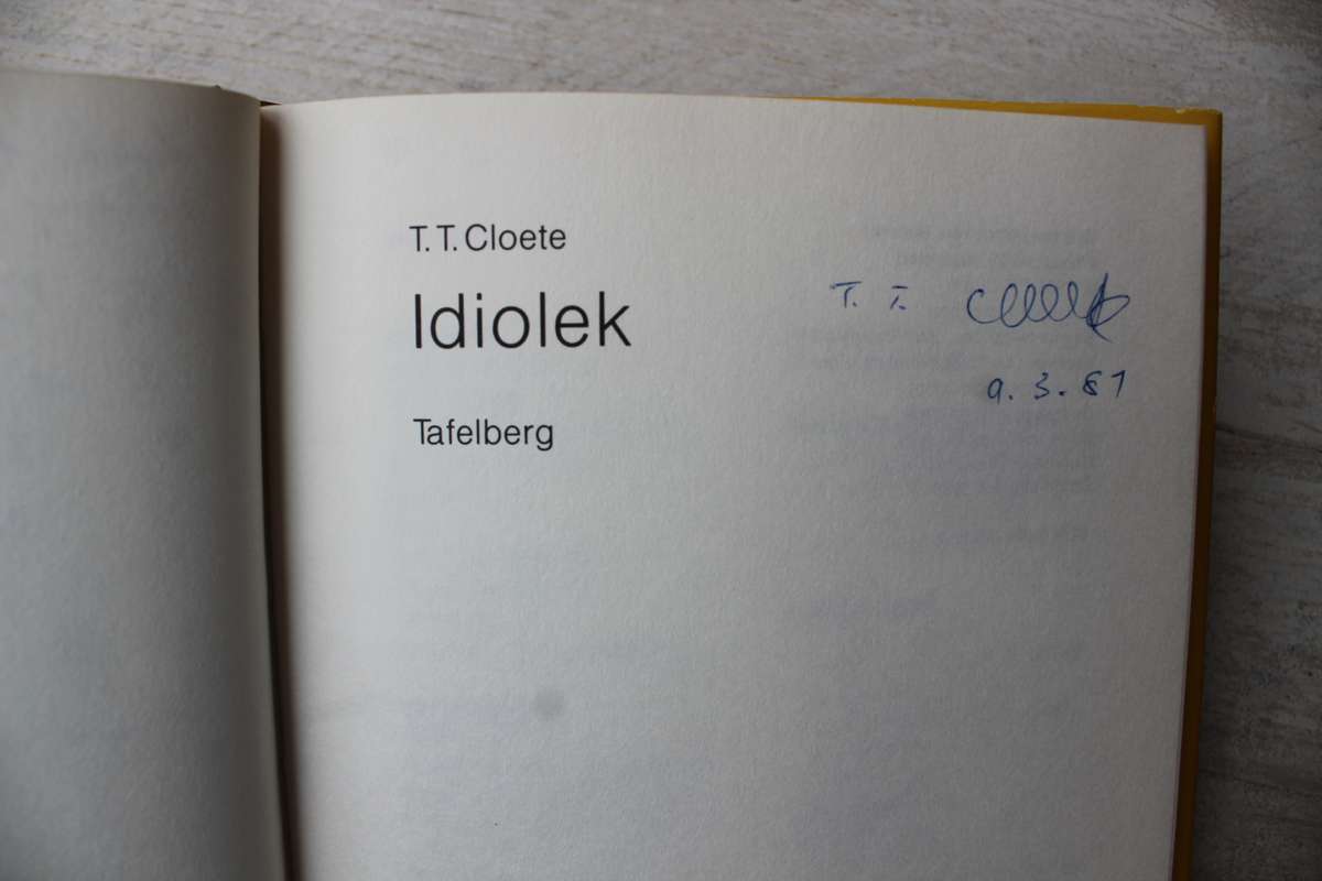 GETEKEN: Idiolek - T T Cloete    / Gedigte