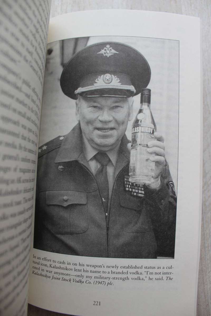 AK-47: The Weapon that Changed the Face of War / Kahaner