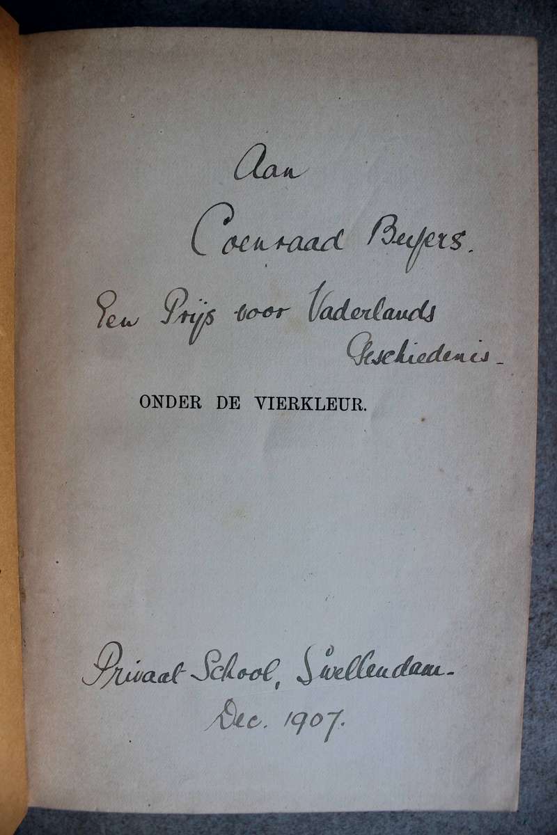 Onder de Vierkleur / Een verhaal uit den tijd van den Jameson- Inval / D'Arbez