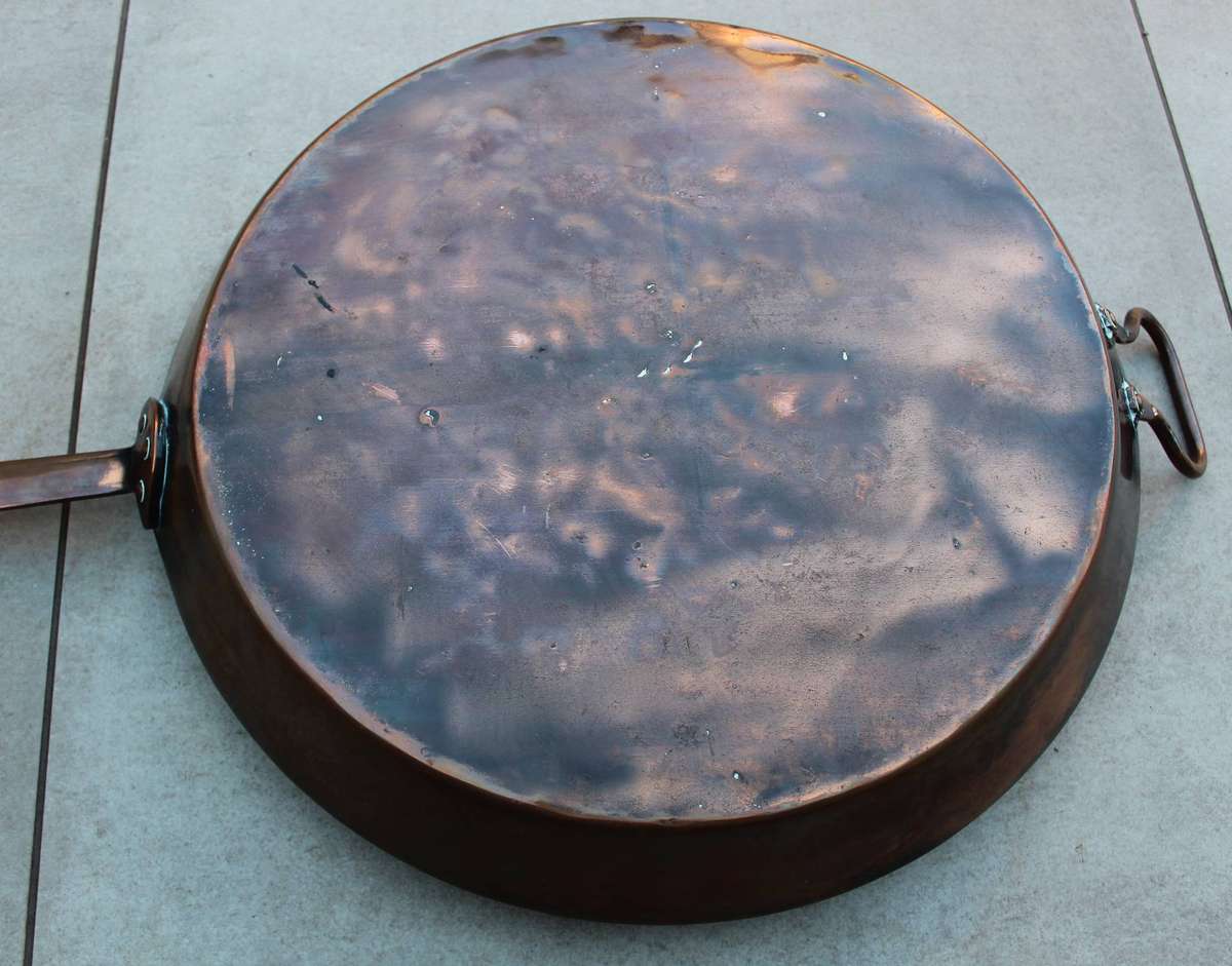 Large solid copper pan 91 cm long
