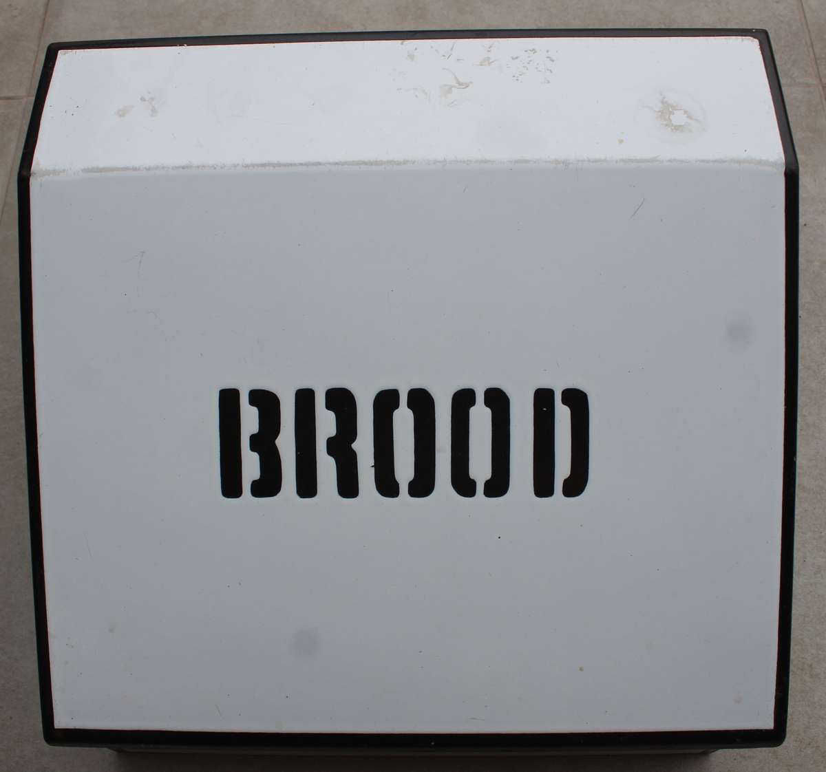Enamel BROOD blik bread bin