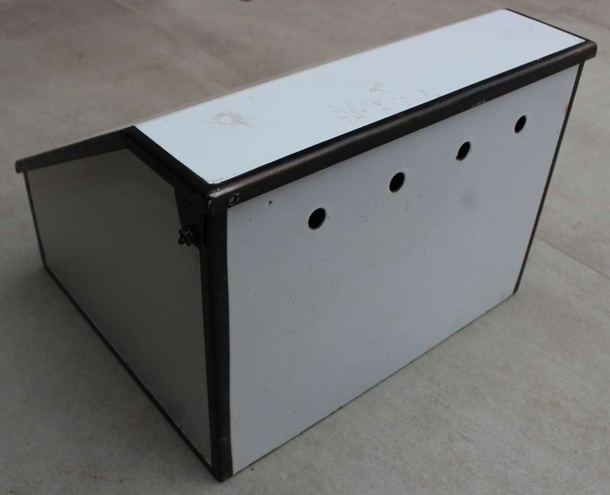 Enamel BROOD blik bread bin