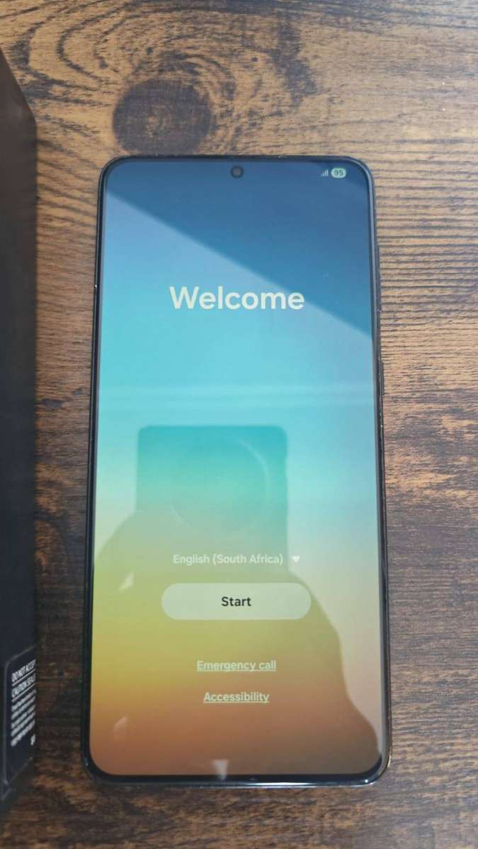 Samsung Galaxy S21 5G Smartphone