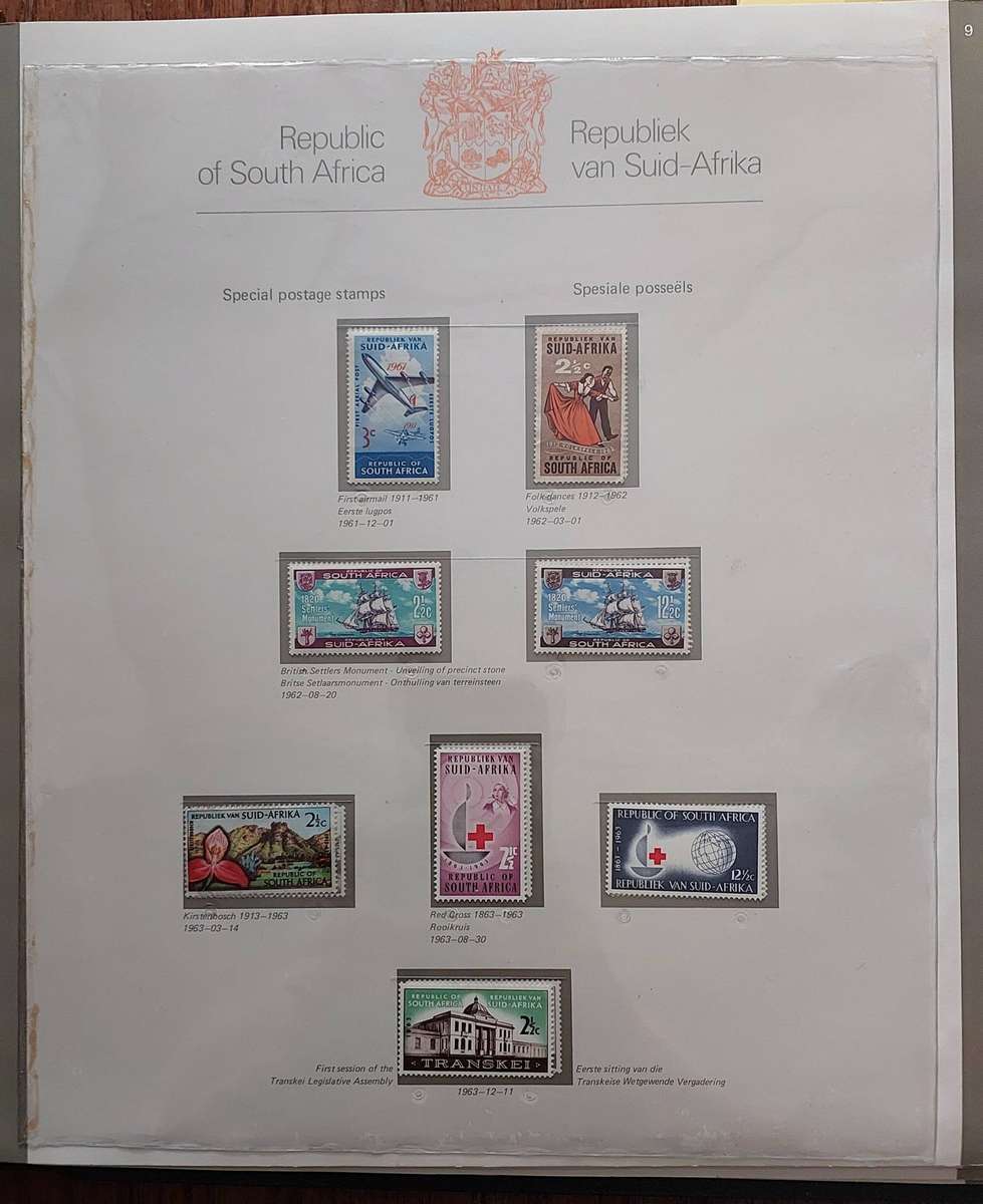 RSA Album, 1961-86, 48 pages, stamps UMM - MH, 3 x pages incomplete, see pics of some pgs