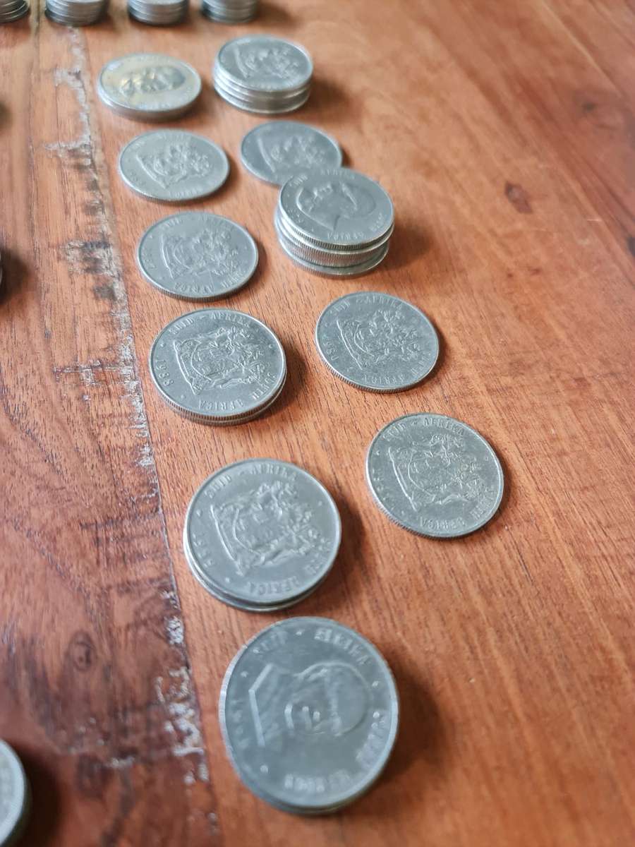 22 x Vintage 1 Rand Coins
