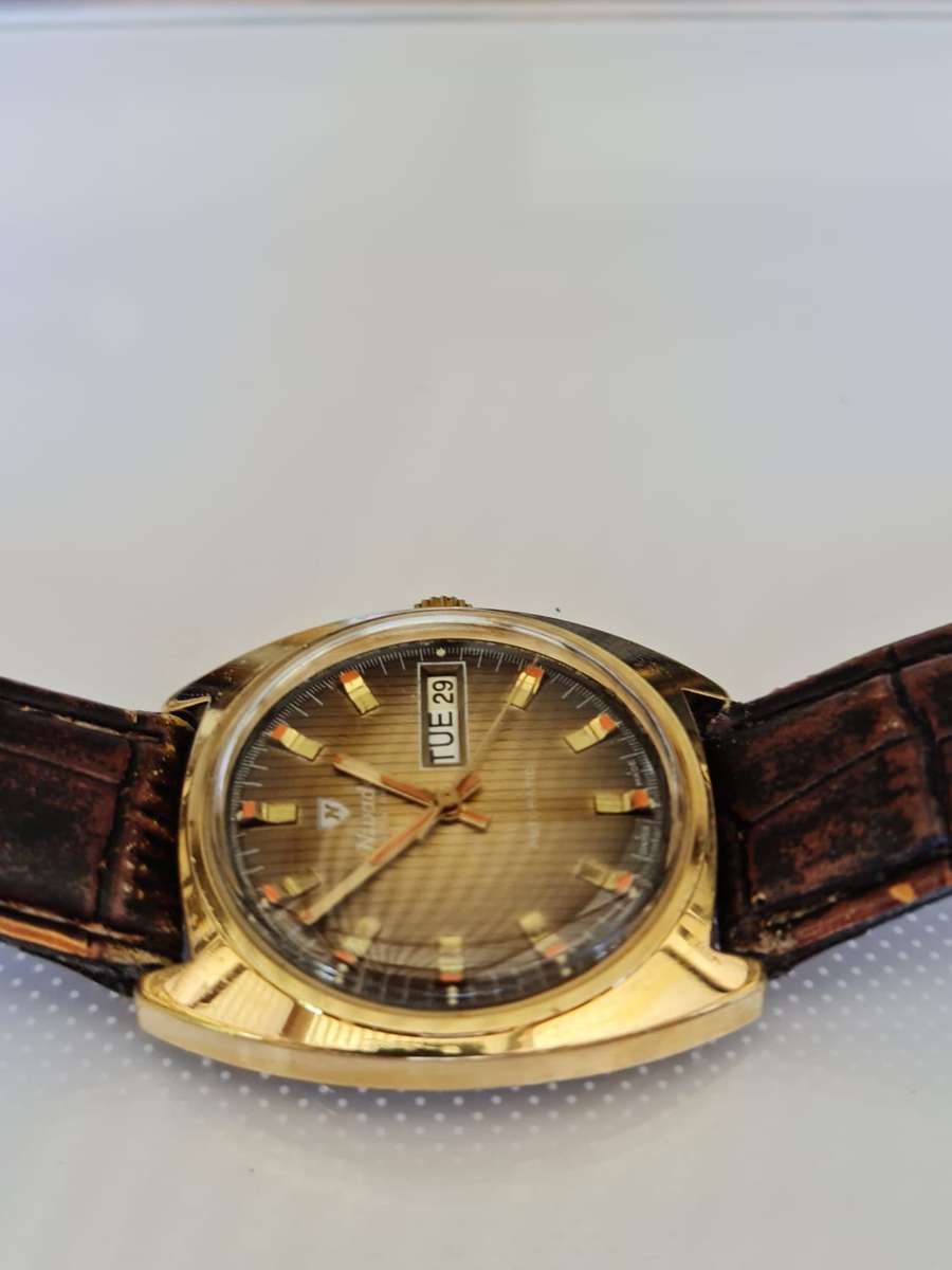 Vintage Nivada Compesamatic Automatic Swiss Watch