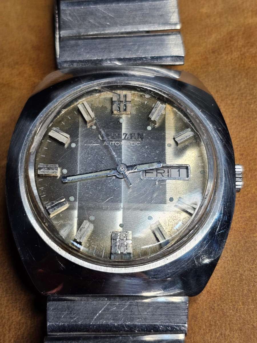 Vintage Citizen Automatic with faceted crystal