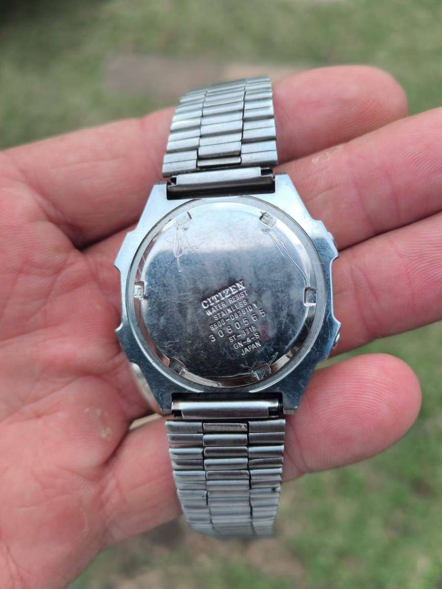 Vintage Citizen Seven Digital watch (Fully working)