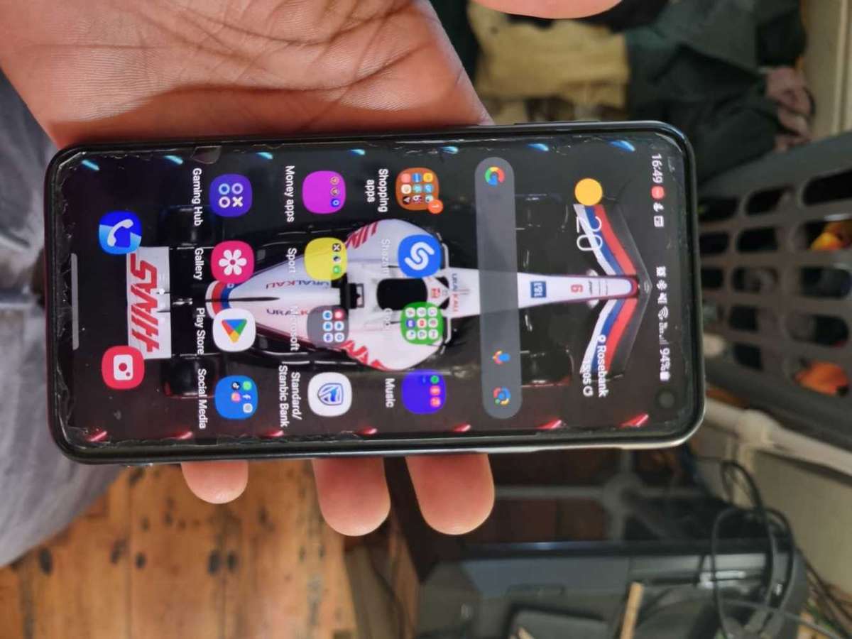 PreOwned Samsung S10E