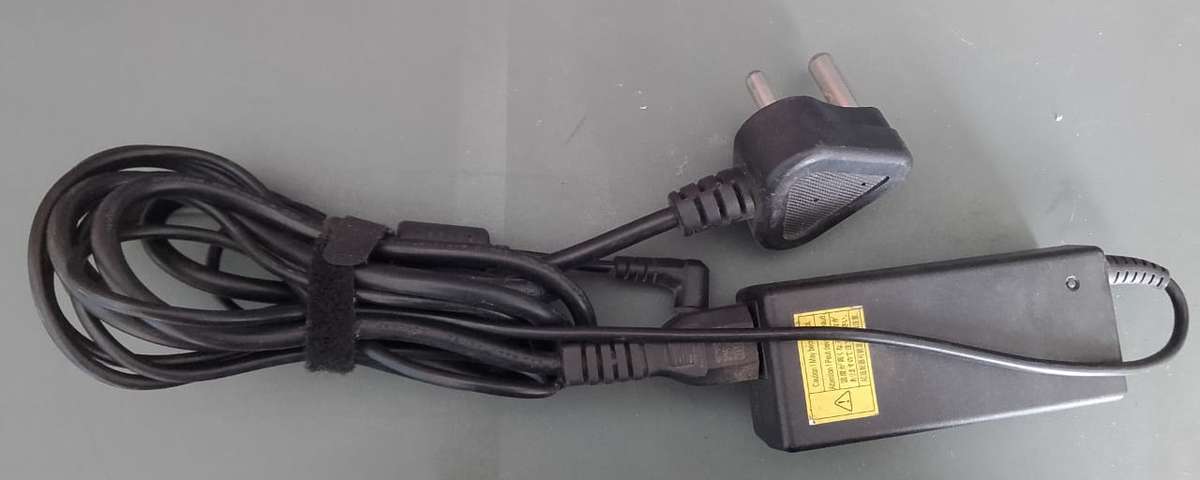 19VDC Laptop Charger