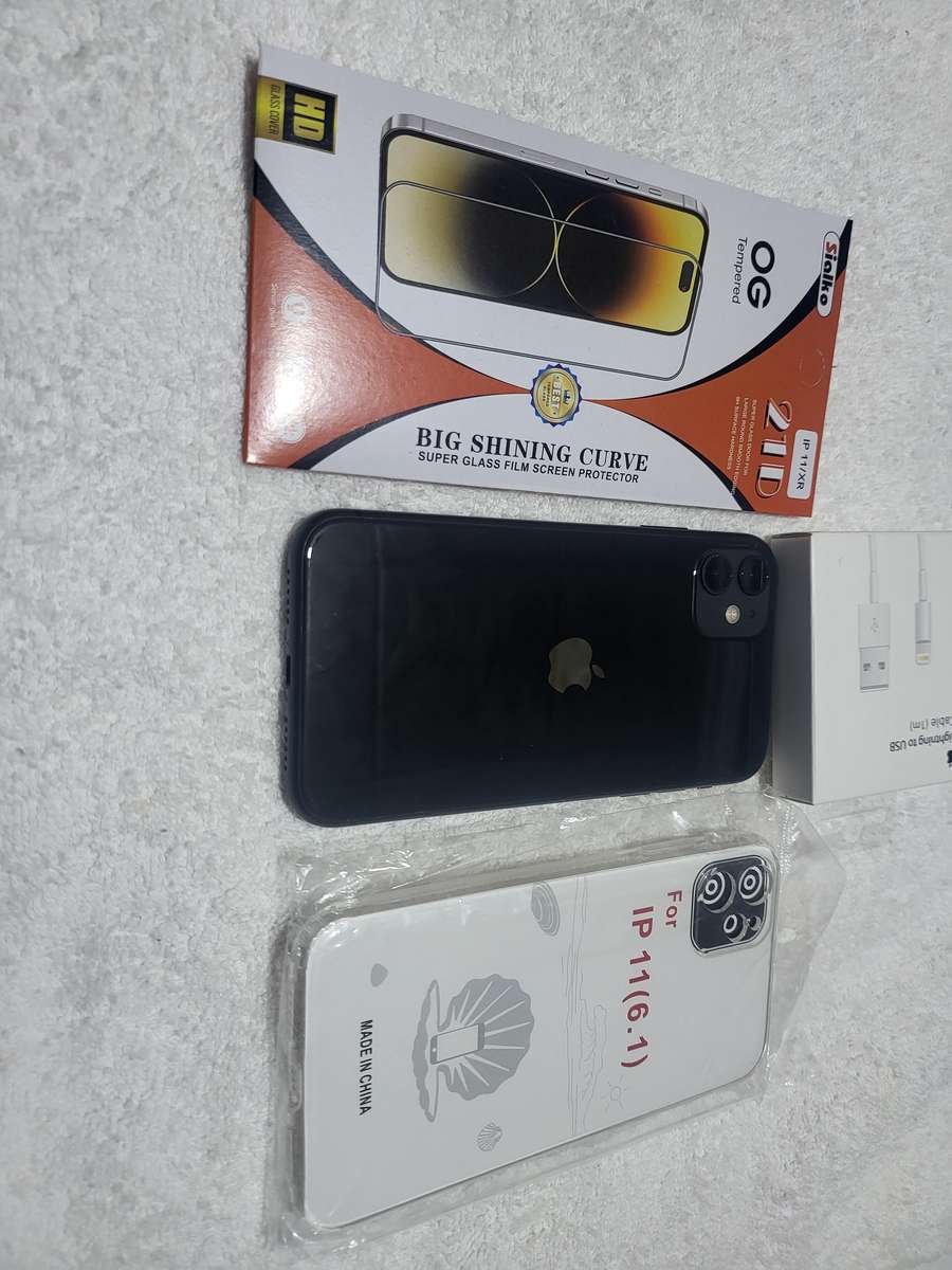 iPhone 11 - Black - 64GB