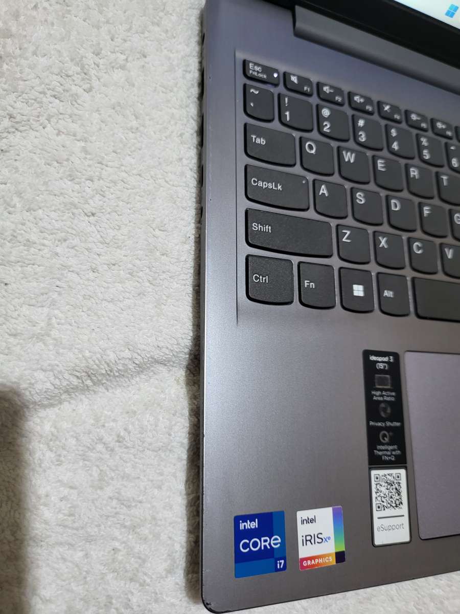 Lenovo - IdeaPad 3 - i7 11th Gen - 12GB - 512GB SSD - Very Good Condition