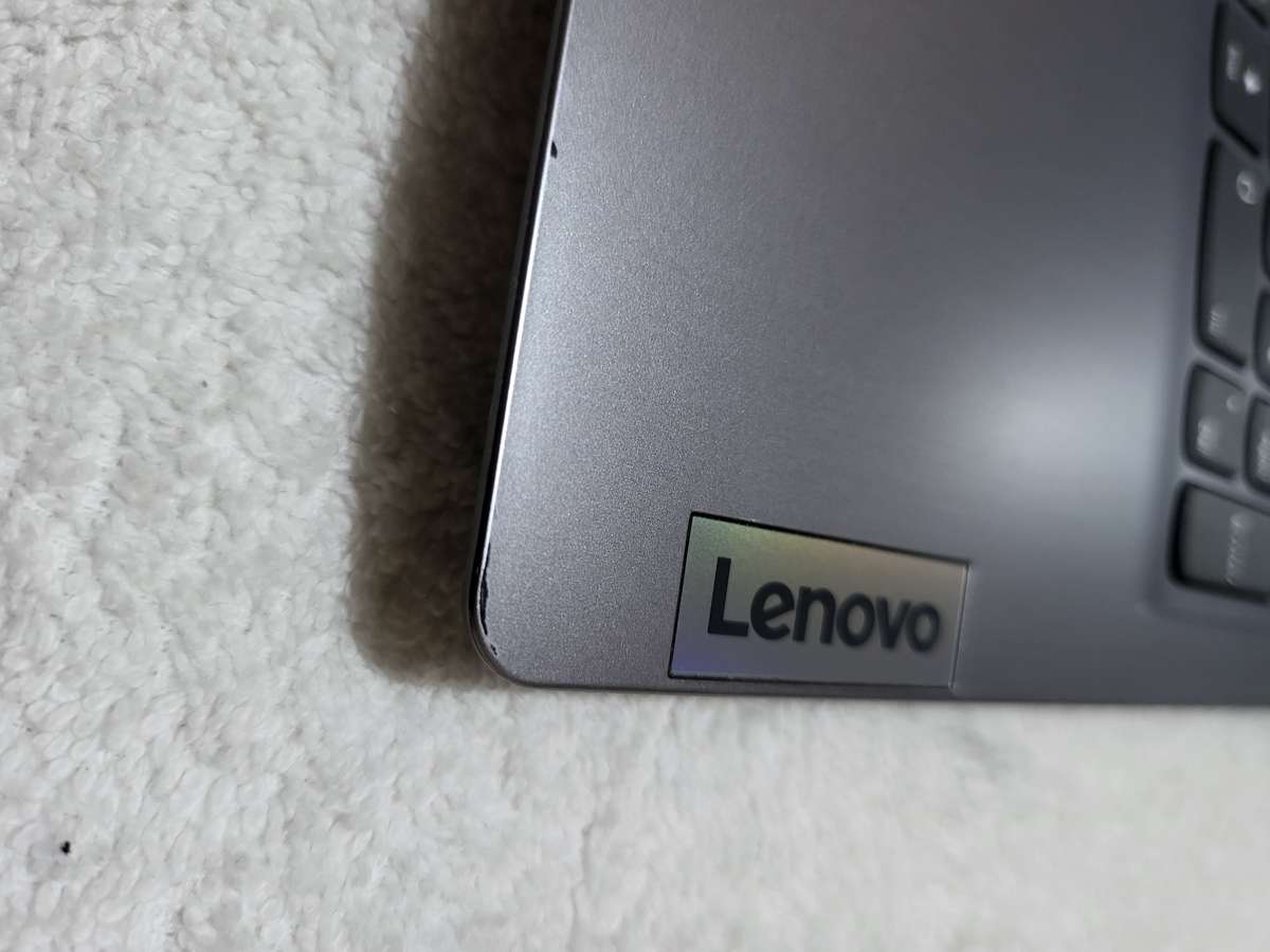 Lenovo - IdeaPad 3 - i7 11th Gen - 12GB - 512GB SSD - Very Good Condition