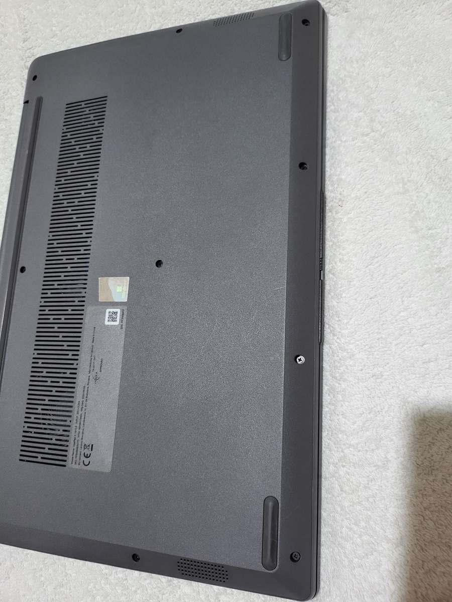 Lenovo - IdeaPad 3 - i7 11th Gen - 12GB - 512GB SSD - Very Good Condition