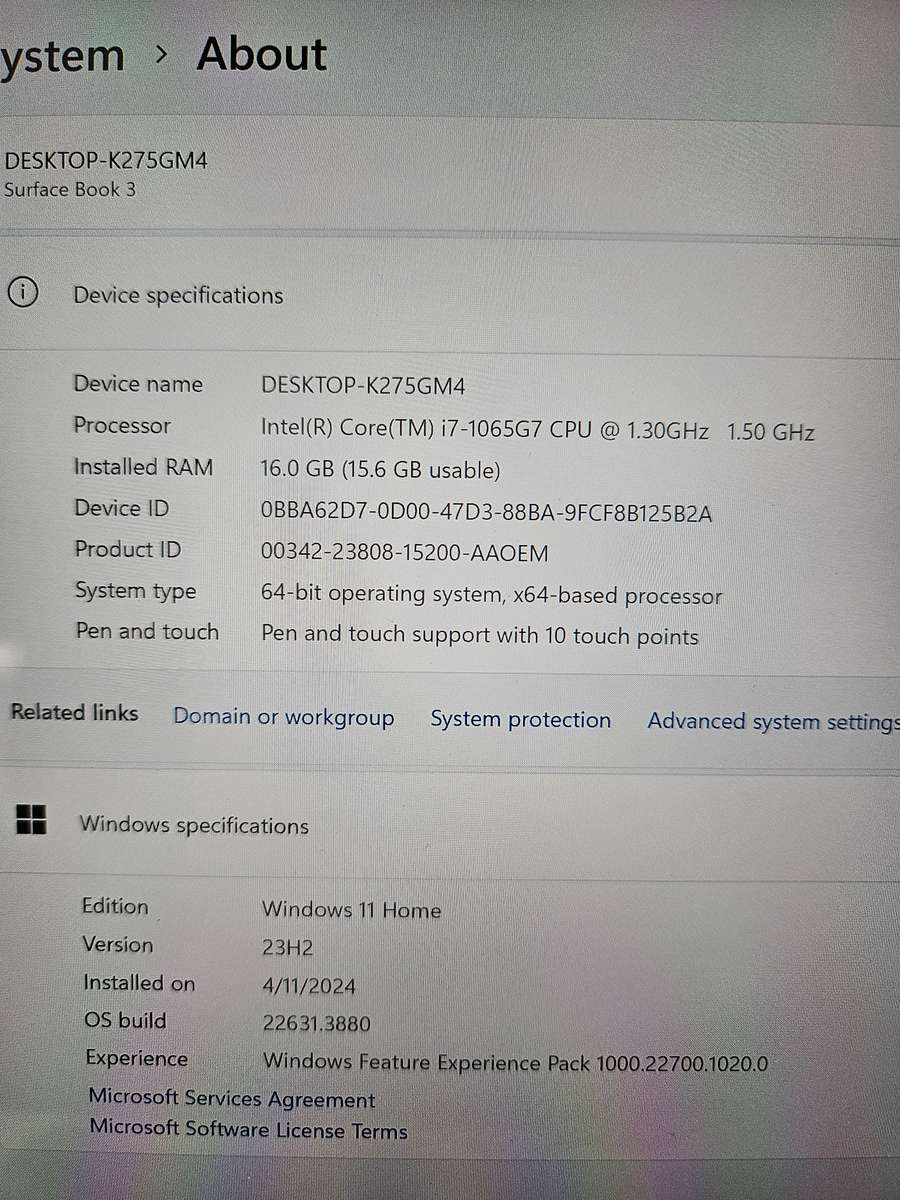 Microsoft Surface Book 3 - 2 in 1 - i7 10th Gen - 16GB - 256 SSD - Touch Screen - Excellent