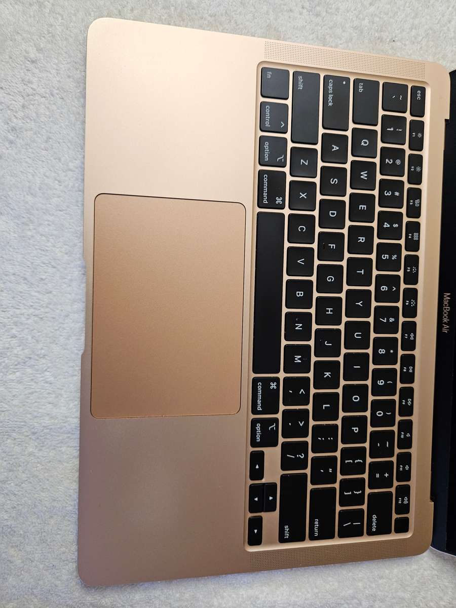 Apple MacBook Air 13" - 2020 - Core i5 10th Gen - 8GB - 512GB SSD - Excellent Condition