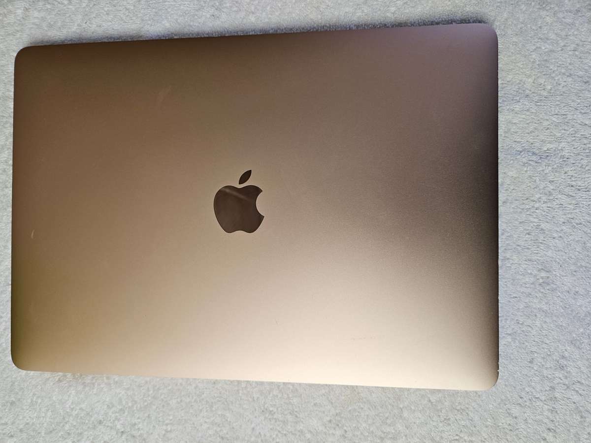 Apple MacBook Air 13" - 2020 - Core i5 10th Gen - 8GB - 512GB SSD - Excellent Condition