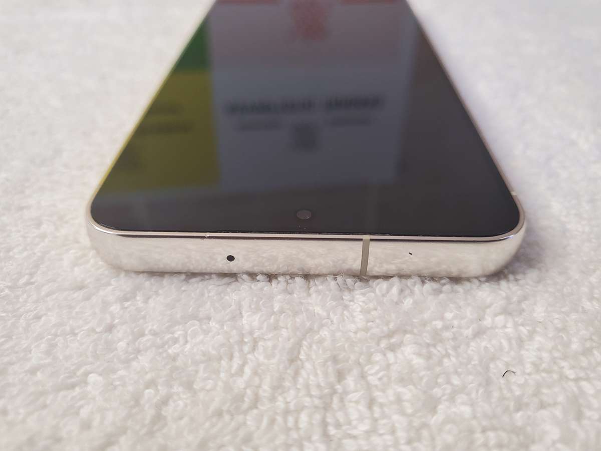 Samsung Galaxy - S23 - 5G - 128GB  - Phantom Cream - Excellent Condition - With Extras