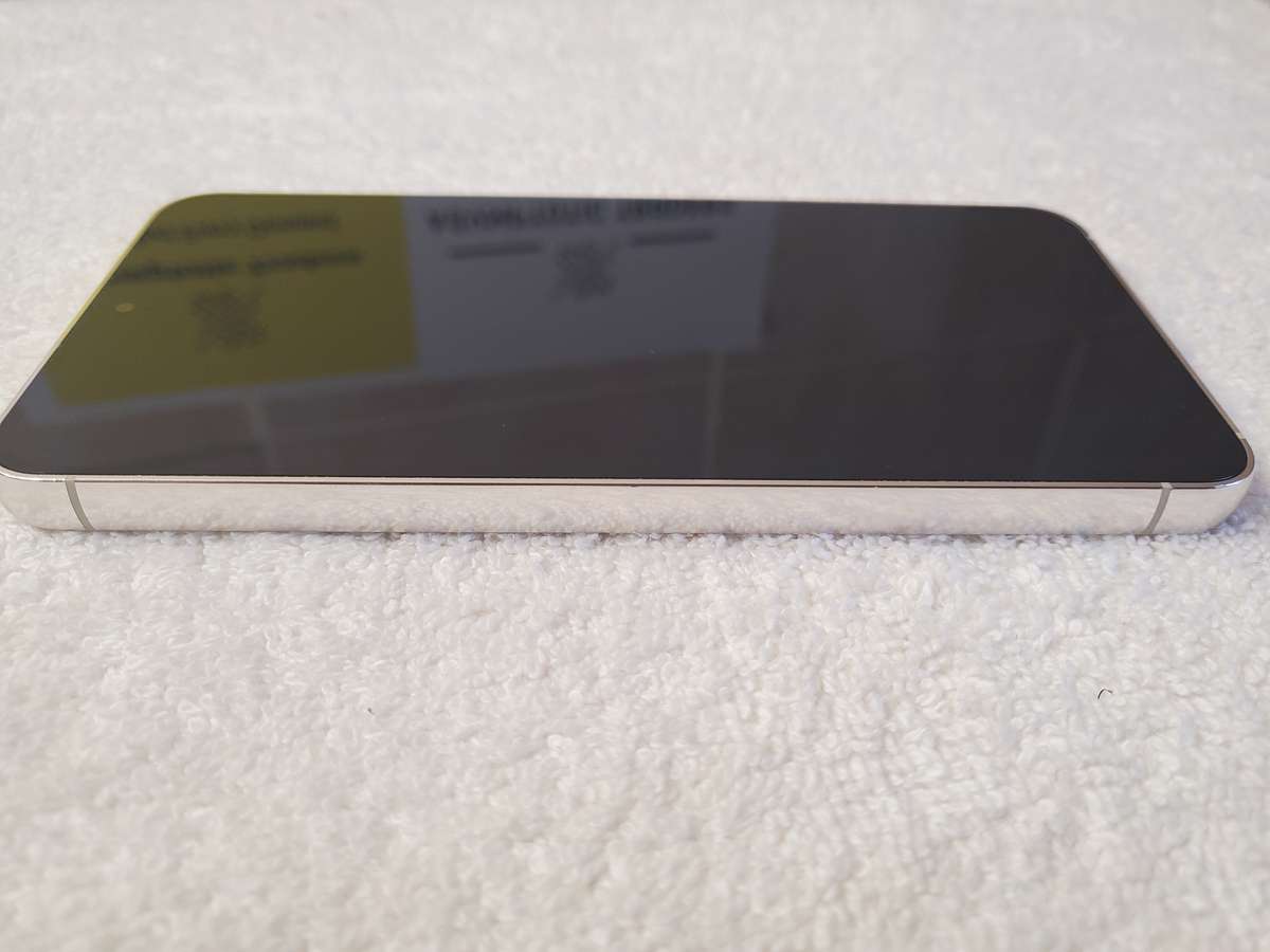 Samsung Galaxy - S23 - 5G - 128GB  - Phantom Cream - Excellent Condition - With Extras