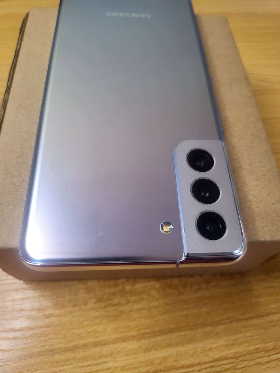 Samsung Galaxy - S21 Plus - 5G - 128GB - Dual Sim - Phantom Silver - Excellent Condition - Extras