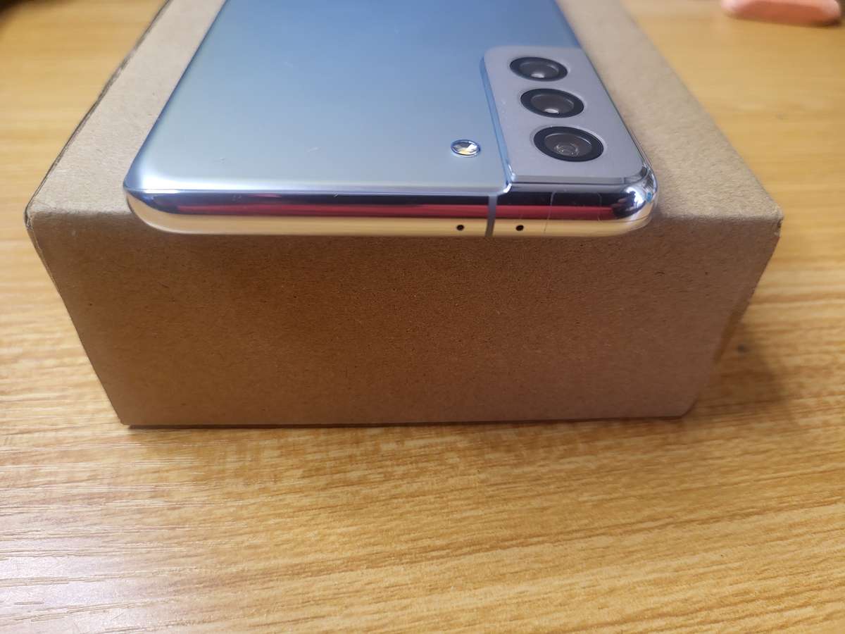 Samsung Galaxy - S21 Plus - 5G - 128GB - Dual Sim - Phantom Silver - Excellent Condition - Extras