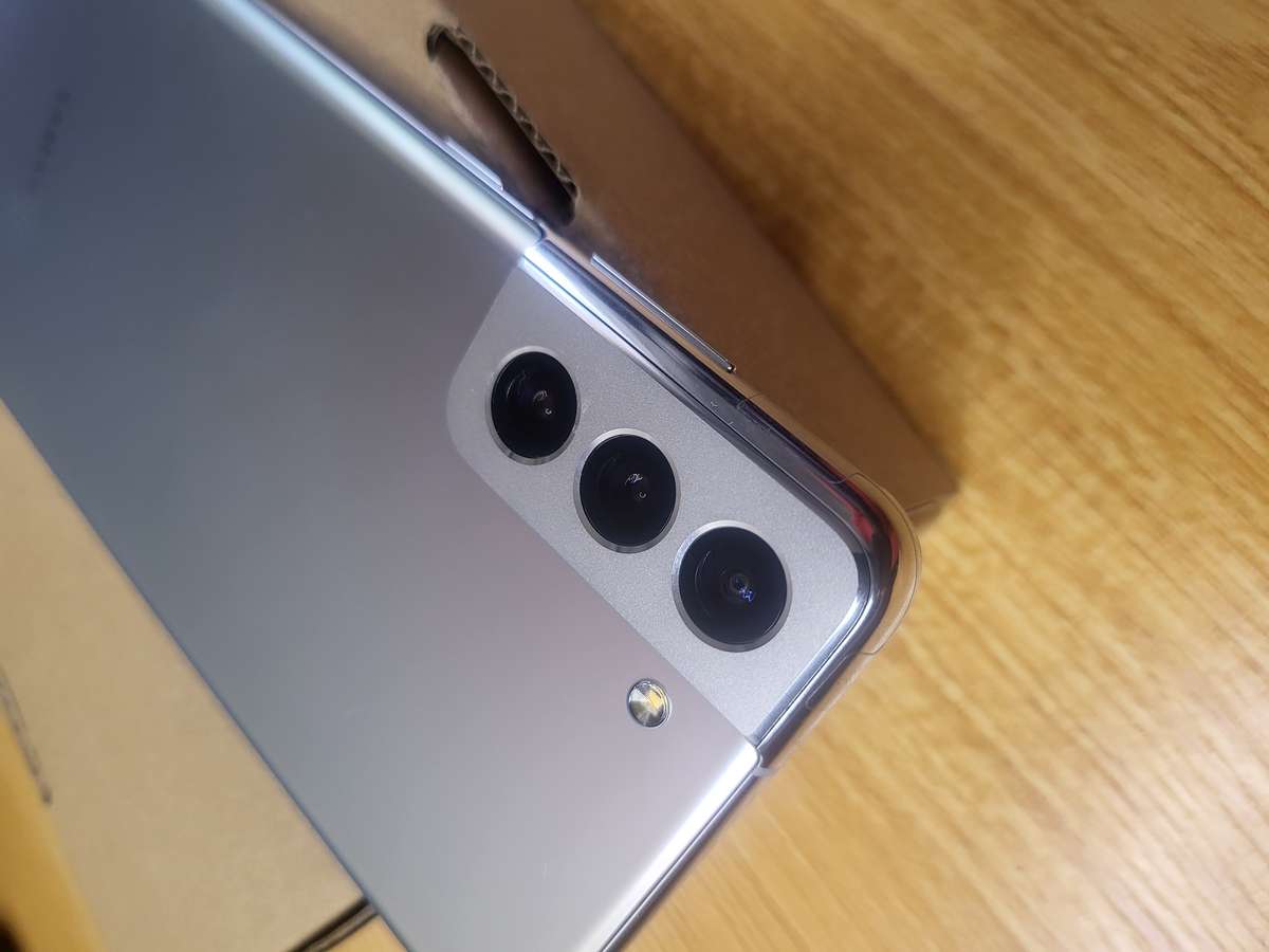 Samsung Galaxy - S21 Plus - 5G - 128GB - Dual Sim - Phantom Silver - Excellent Condition - Extras