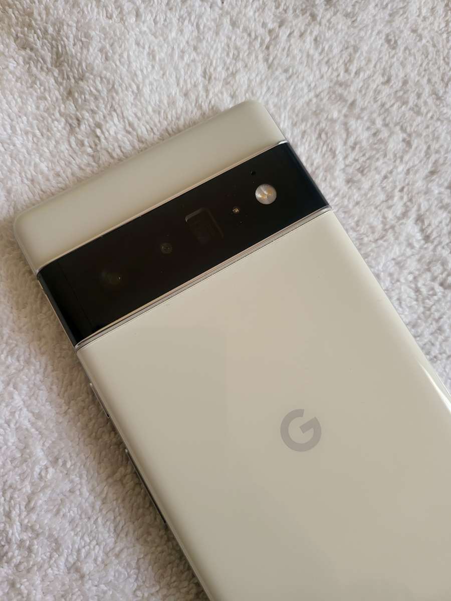 Google Pixel - 6 Pro - 256GB - All Networks - Cloud White - Pristine Condition