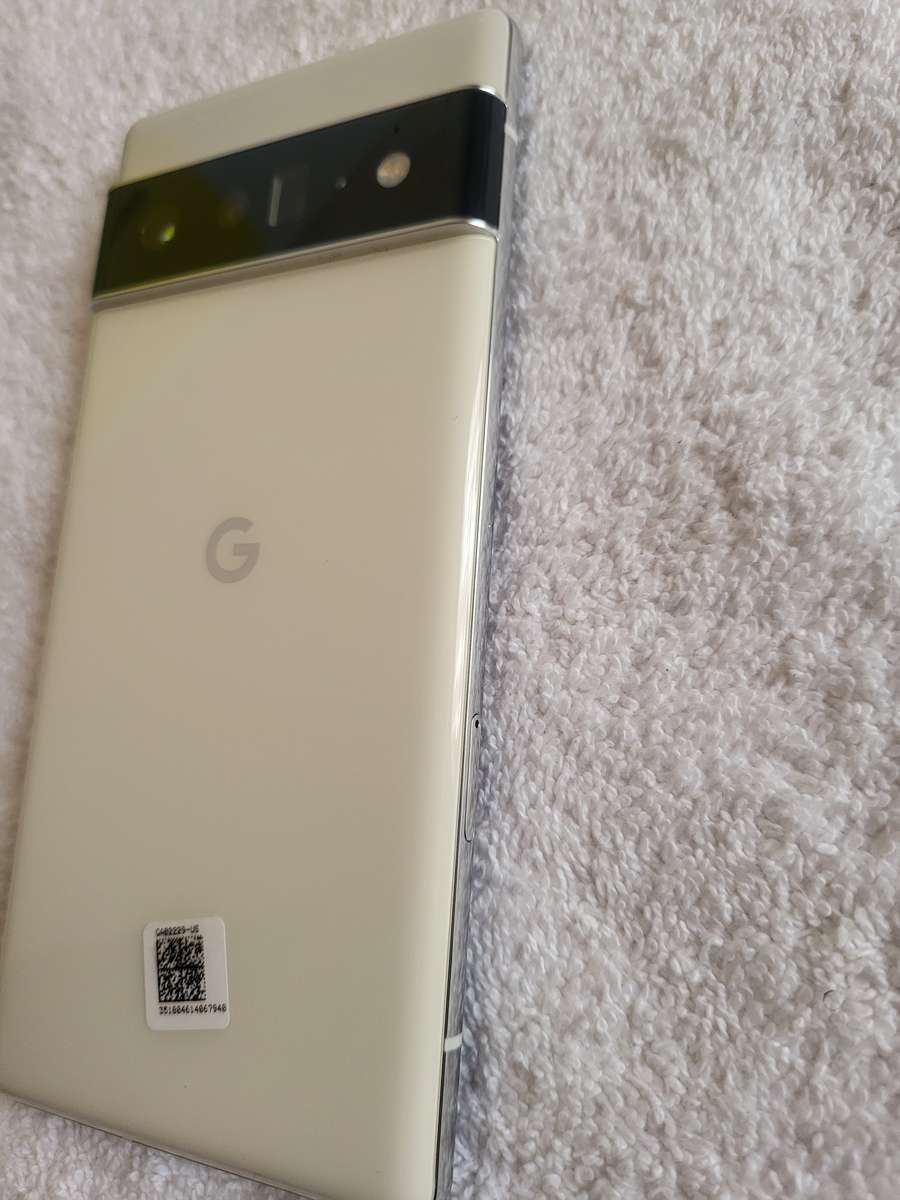 Google Pixel - 6 Pro - 256GB - All Networks - Cloud White - Pristine Condition