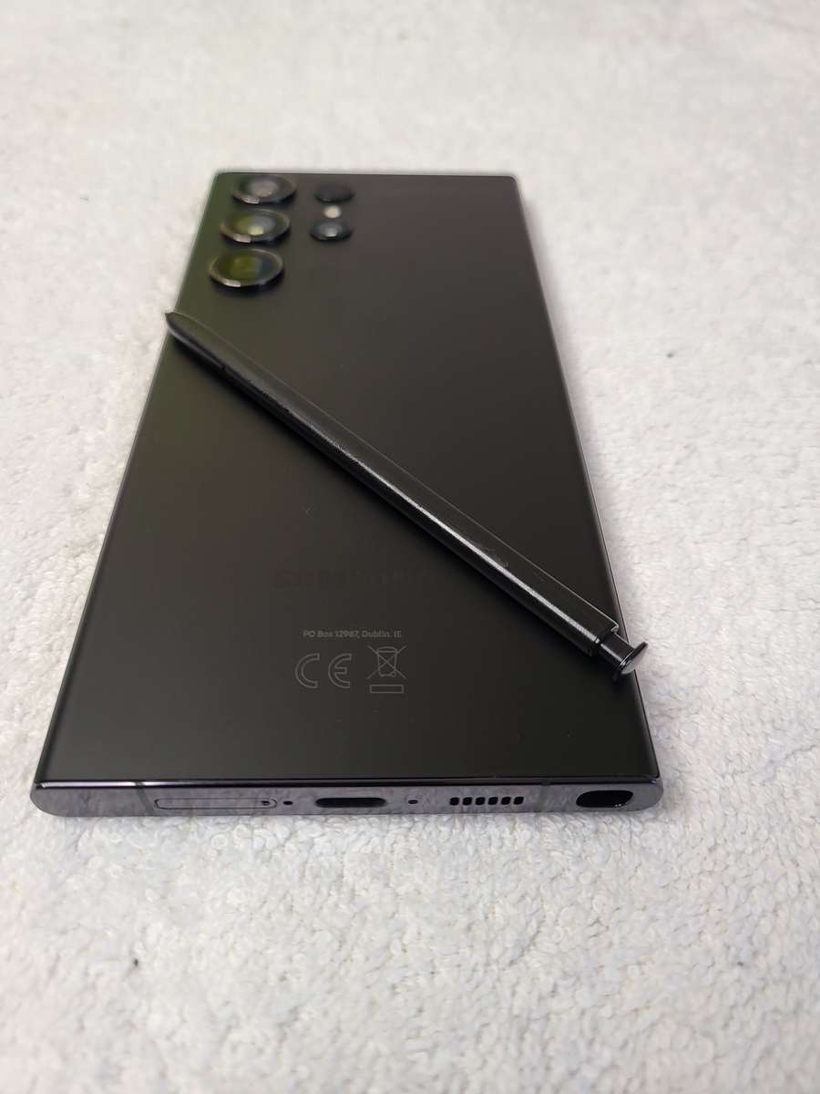 Samsung Galaxy S23 Ultra Dual Sim 512GB Black With Extras