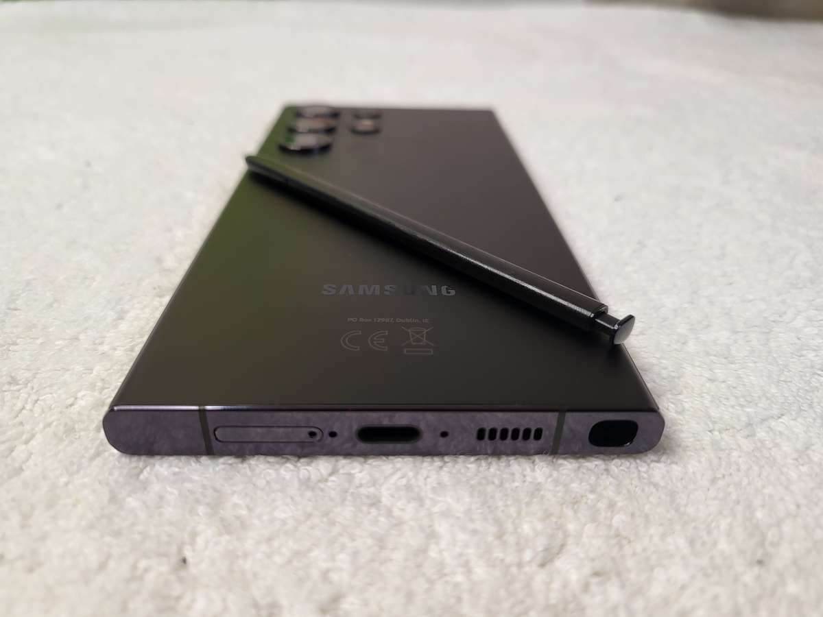 Samsung Galaxy S23 Ultra Dual Sim 512GB Black With Extras