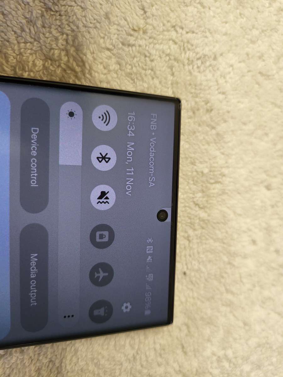 Samsung Galaxy S23 Ultra Dual Sim 512GB Black With Extras