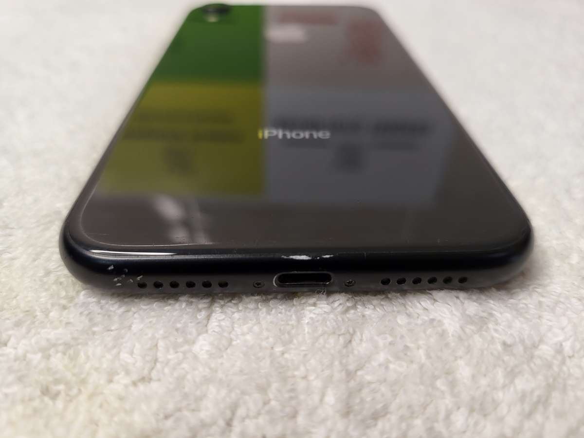 iPhone XR | Black | 64GB