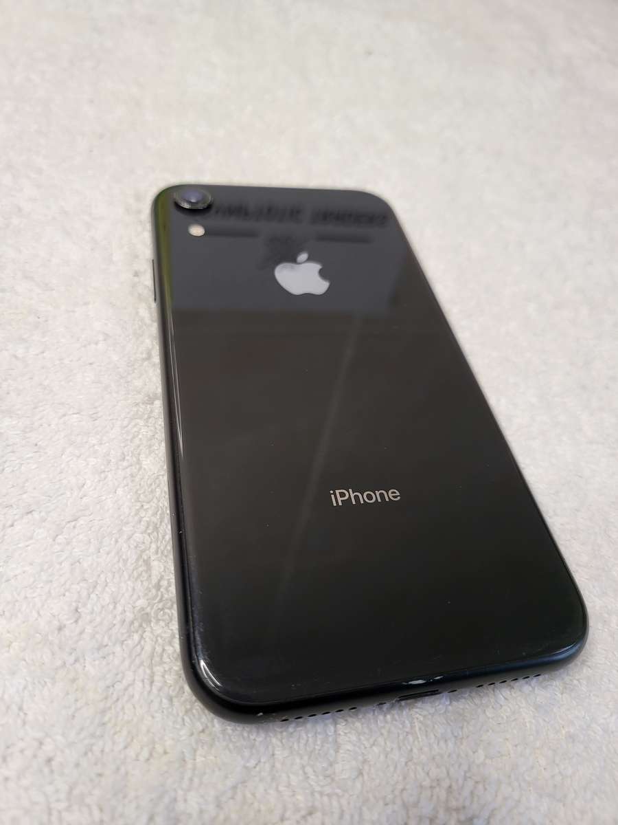 iPhone XR | Black | 64GB