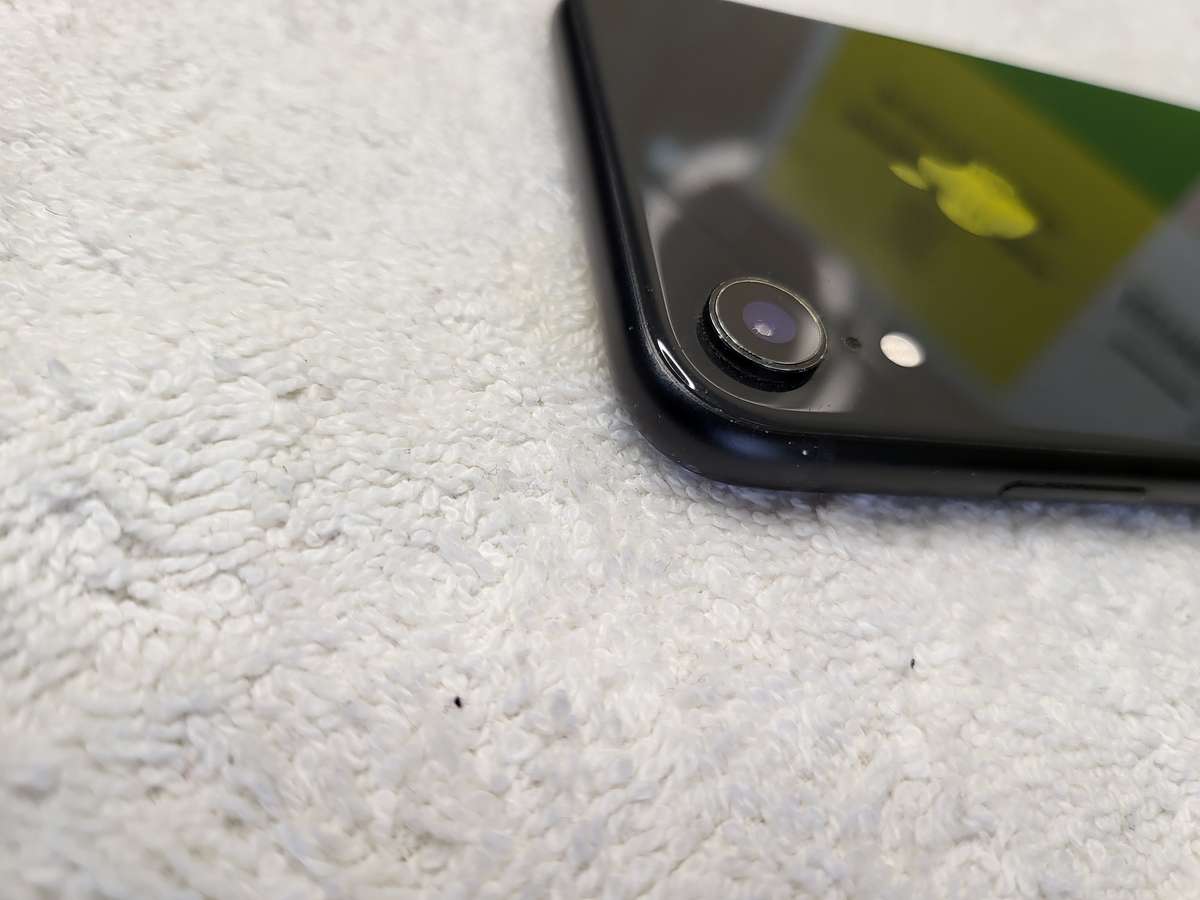 iPhone XR | Black | 64GB