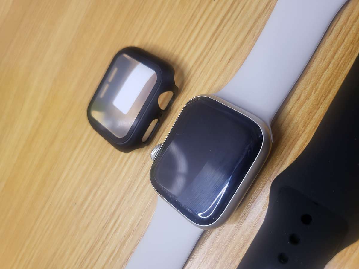 Apple Watch Series 7 GPS + LTE Starlight