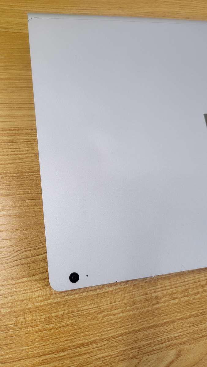 Microsoft Surface Book 3 | 2 in 1 | 10th Gen i5, 8GB, 256GB SSD | Touch Screen