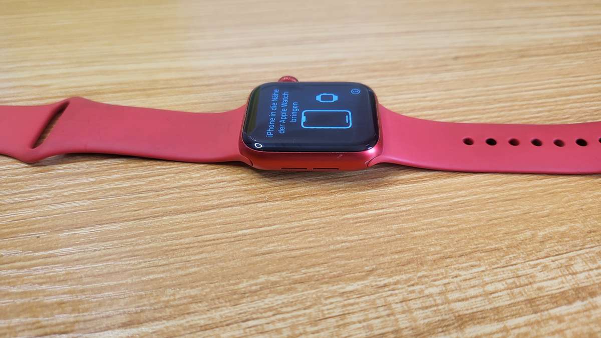 Apple Watch Series 6 GPS Product Red